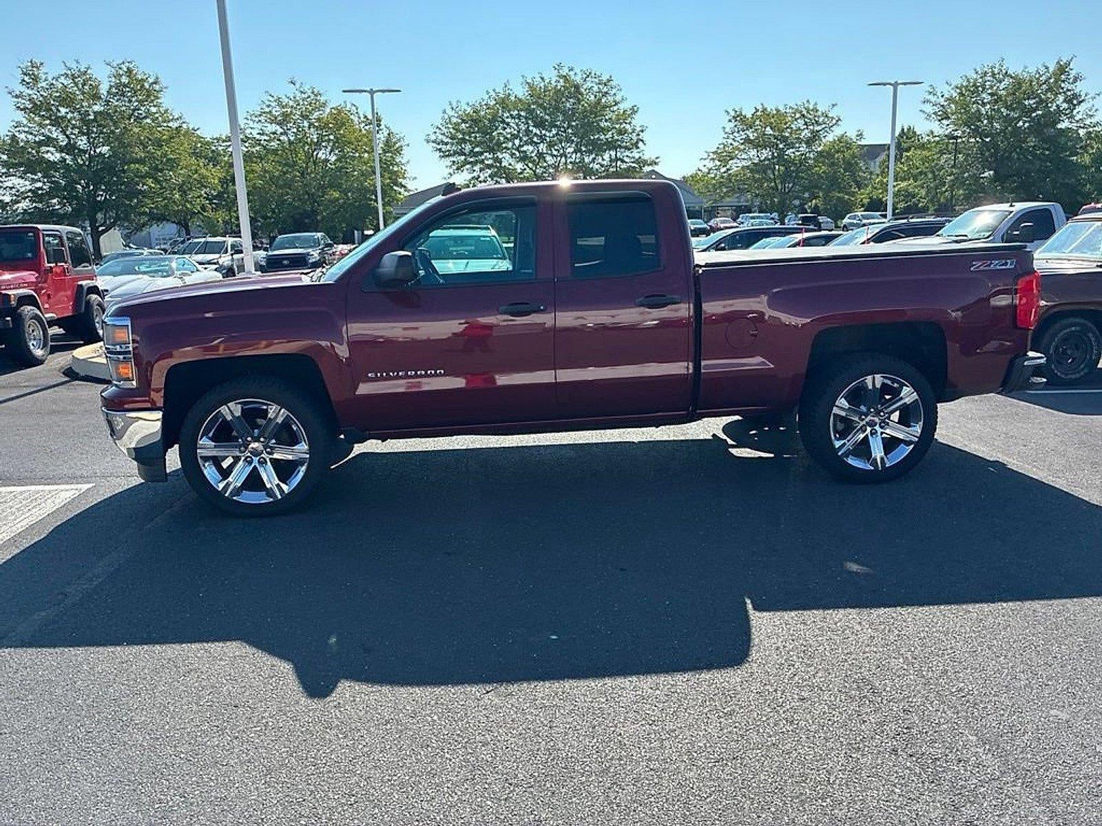 2014 Chevrolet Silverado 1500 Double Cab Standard Box 4-Wheel Drive LT w/2LT