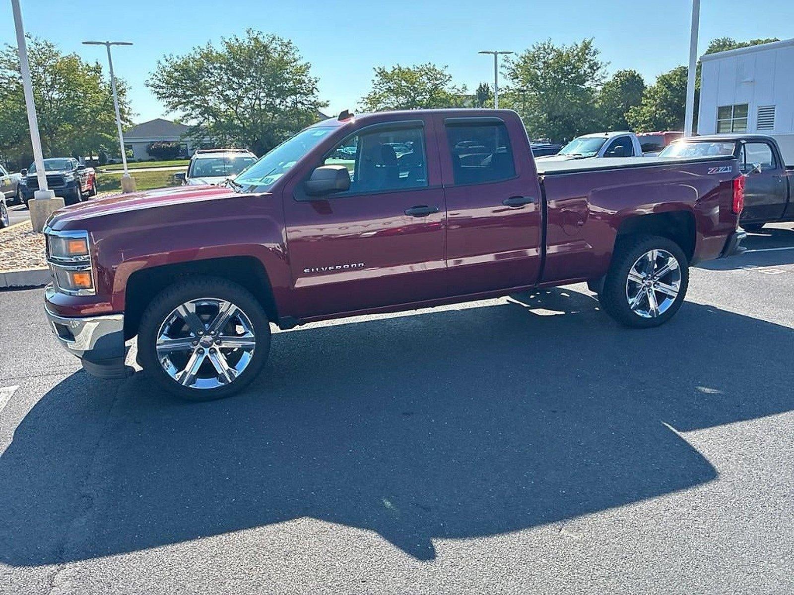 2014 Chevrolet Silverado 1500 Double Cab Standard Box 4-Wheel Drive LT w/2LT