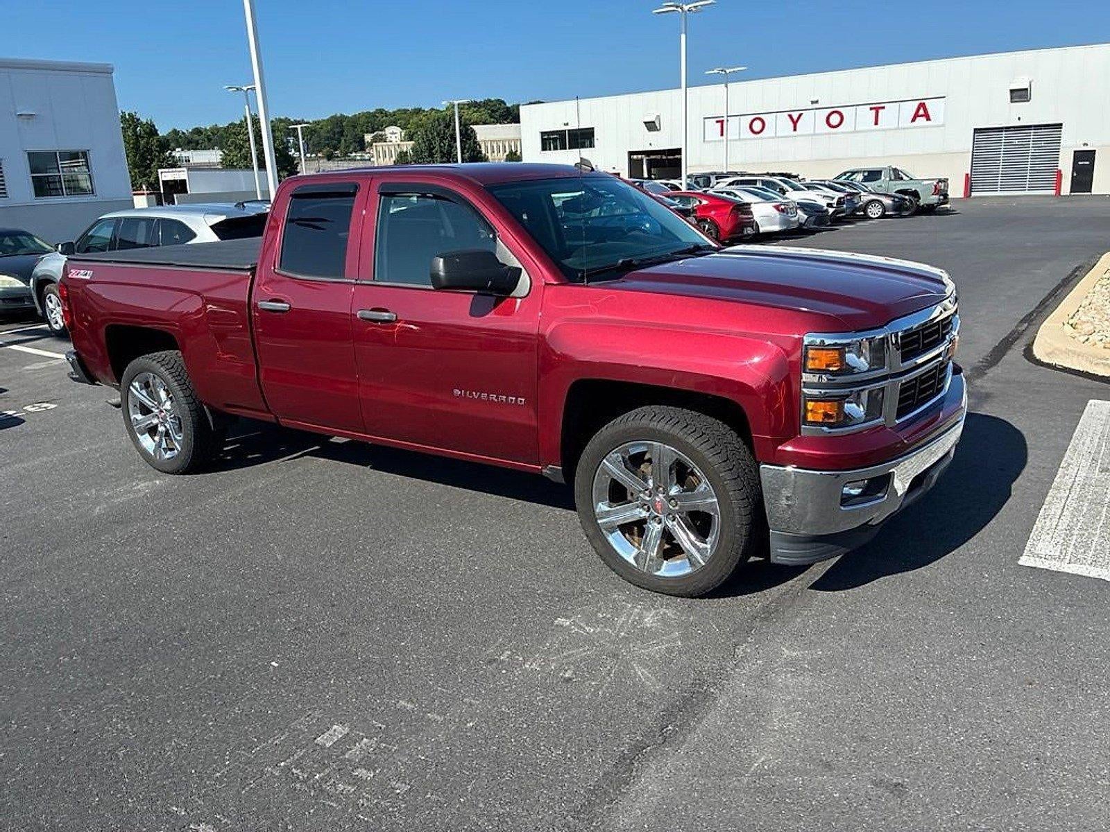 2014 Chevrolet Silverado 1500 Double Cab Standard Box 4-Wheel Drive LT w/2LT