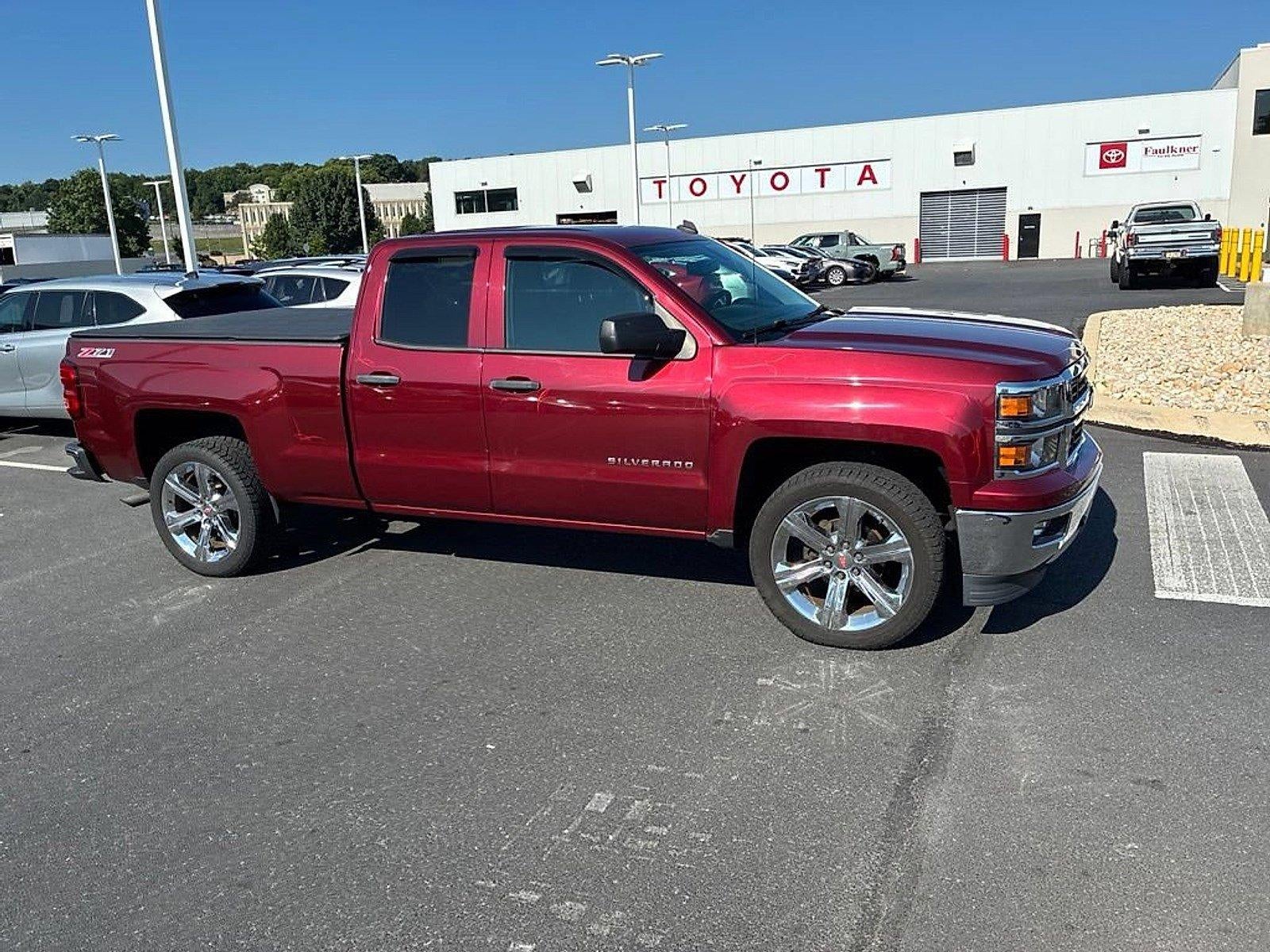 2014 Chevrolet Silverado 1500 Double Cab Standard Box 4-Wheel Drive LT w/2LT