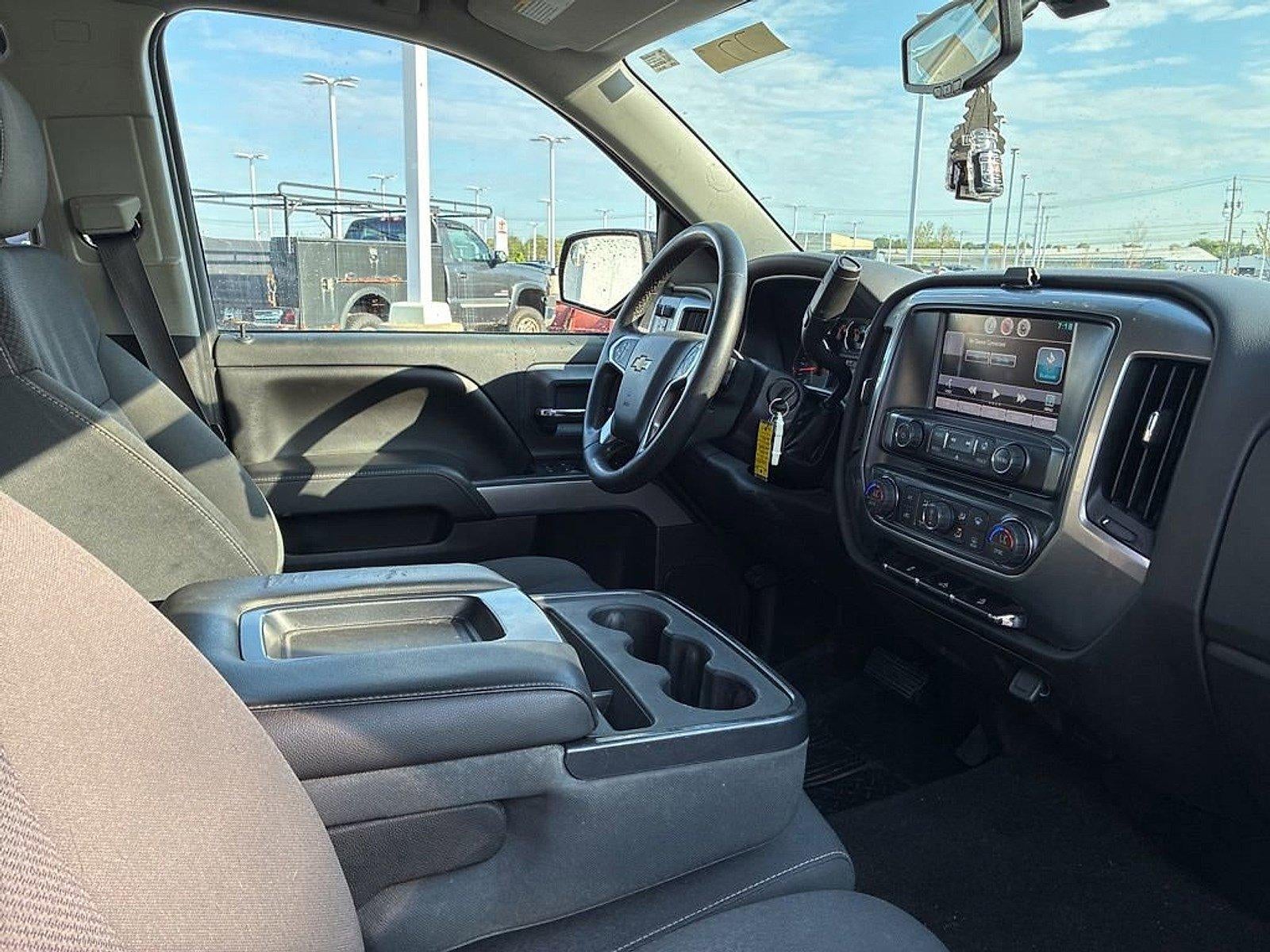 2015 Chevrolet Silverado 1500 Double Cab Standard Box 4-Wheel Drive LT Z71
