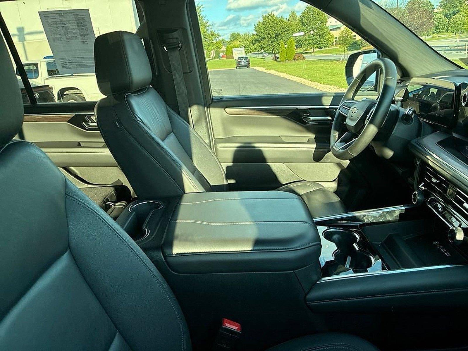 2025 Chevrolet Tahoe 4WD LT