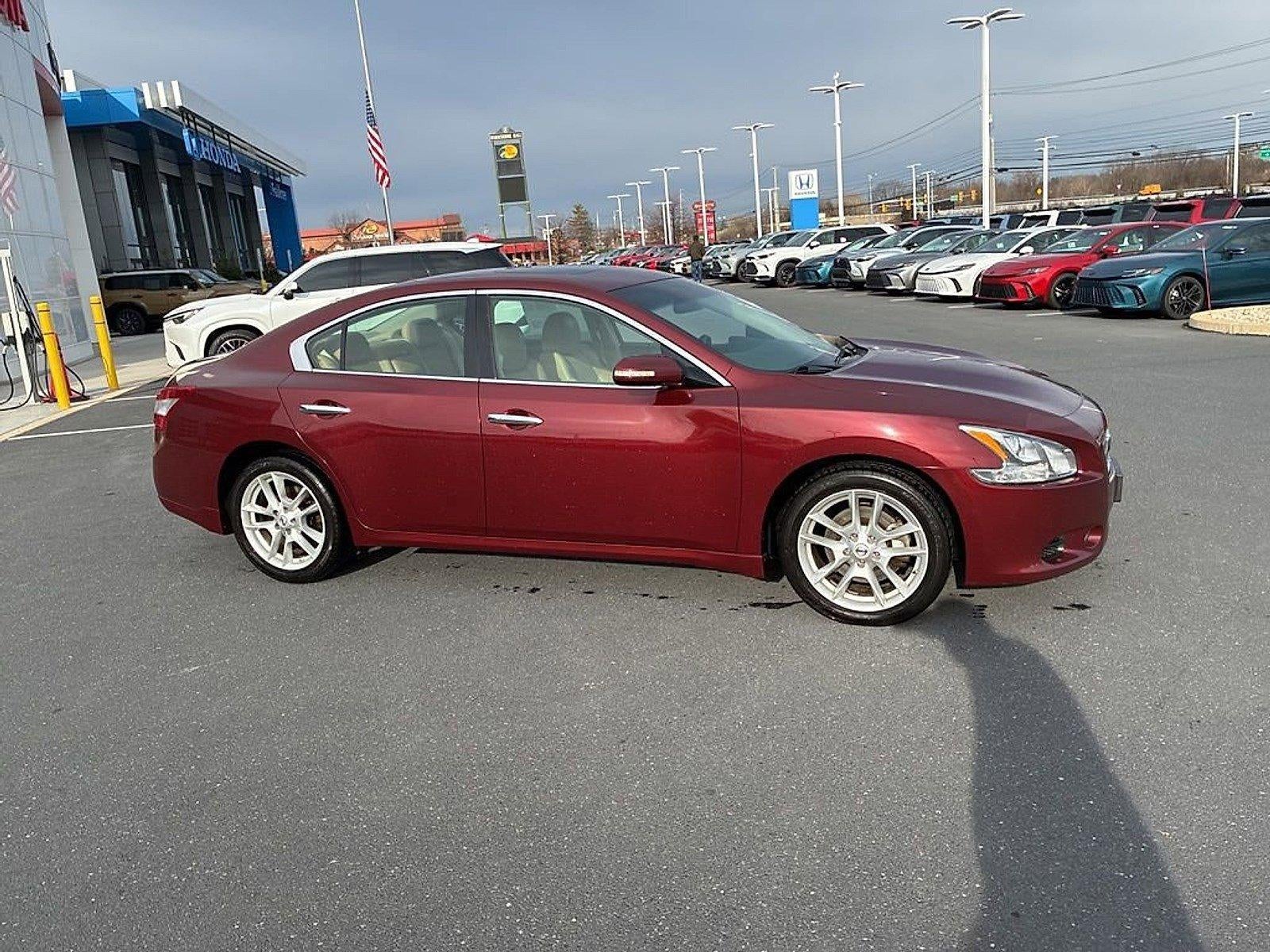 2010 Nissan Maxima 4dr Sdn V6 CVT 3.5 SV