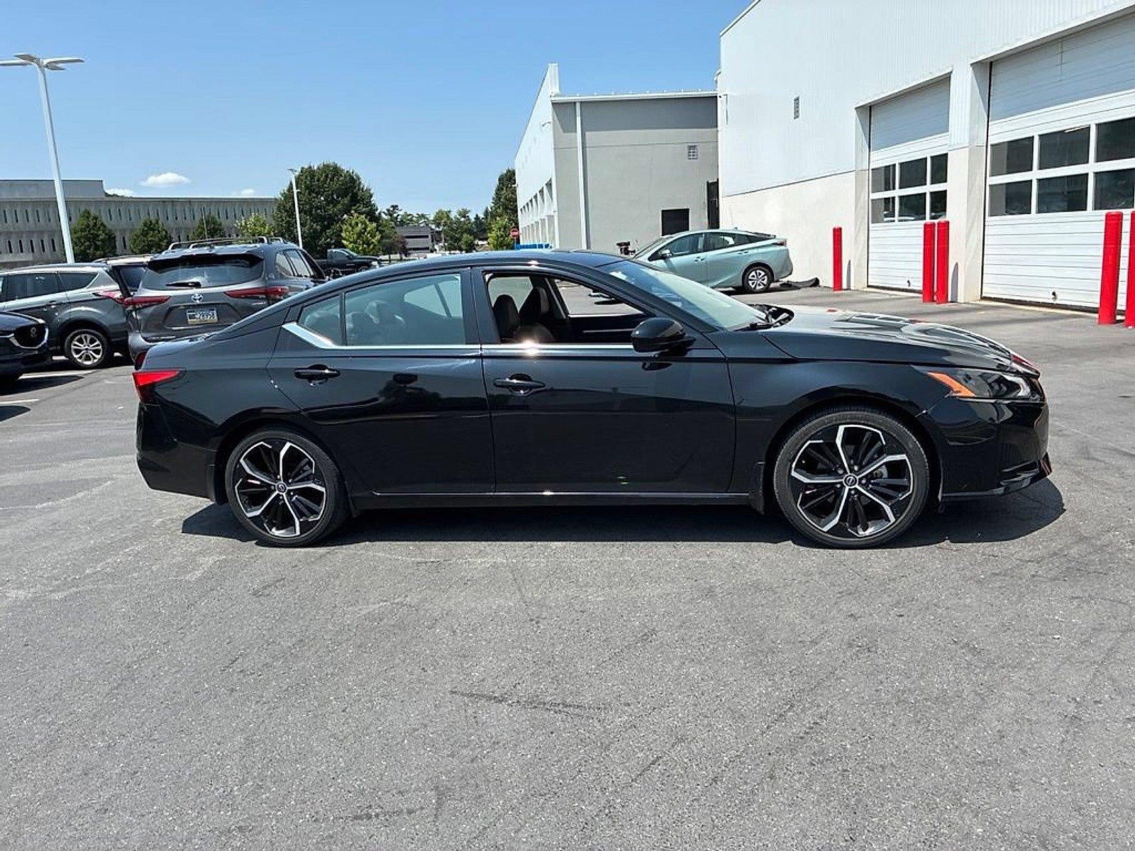 2023 Nissan Altima 2.5 SR Sedan