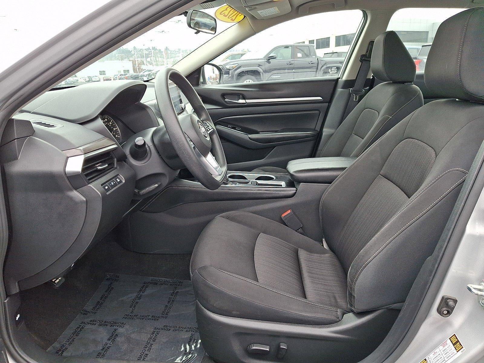 2023 Nissan Altima 2.5 SV Sedan