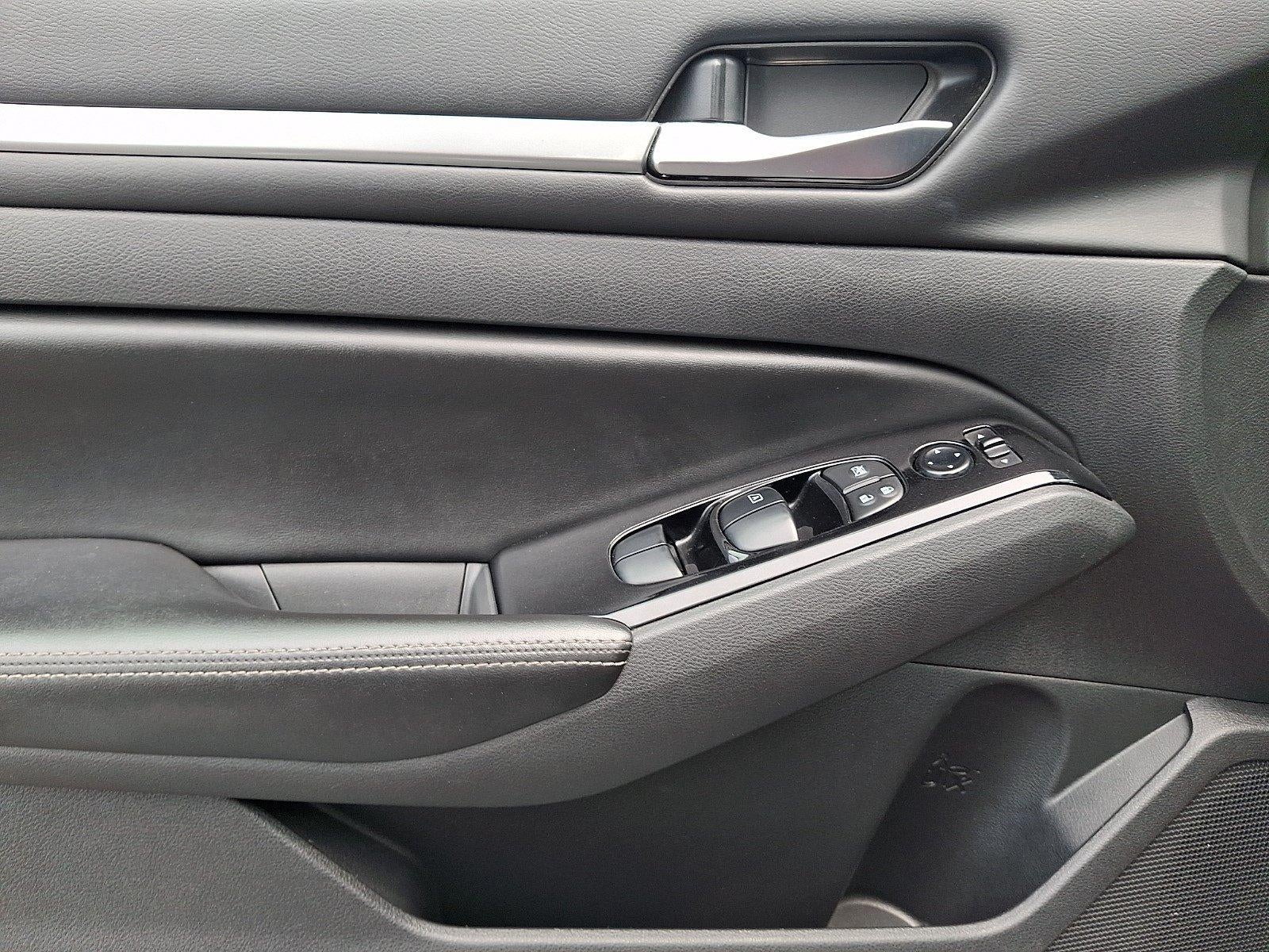 2023 Nissan Altima 2.5 SV Sedan