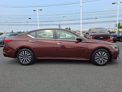2023 Nissan Altima 2.5 SV Sedan