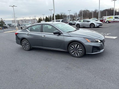 2024 Nissan Altima 2.5 SV Sedan