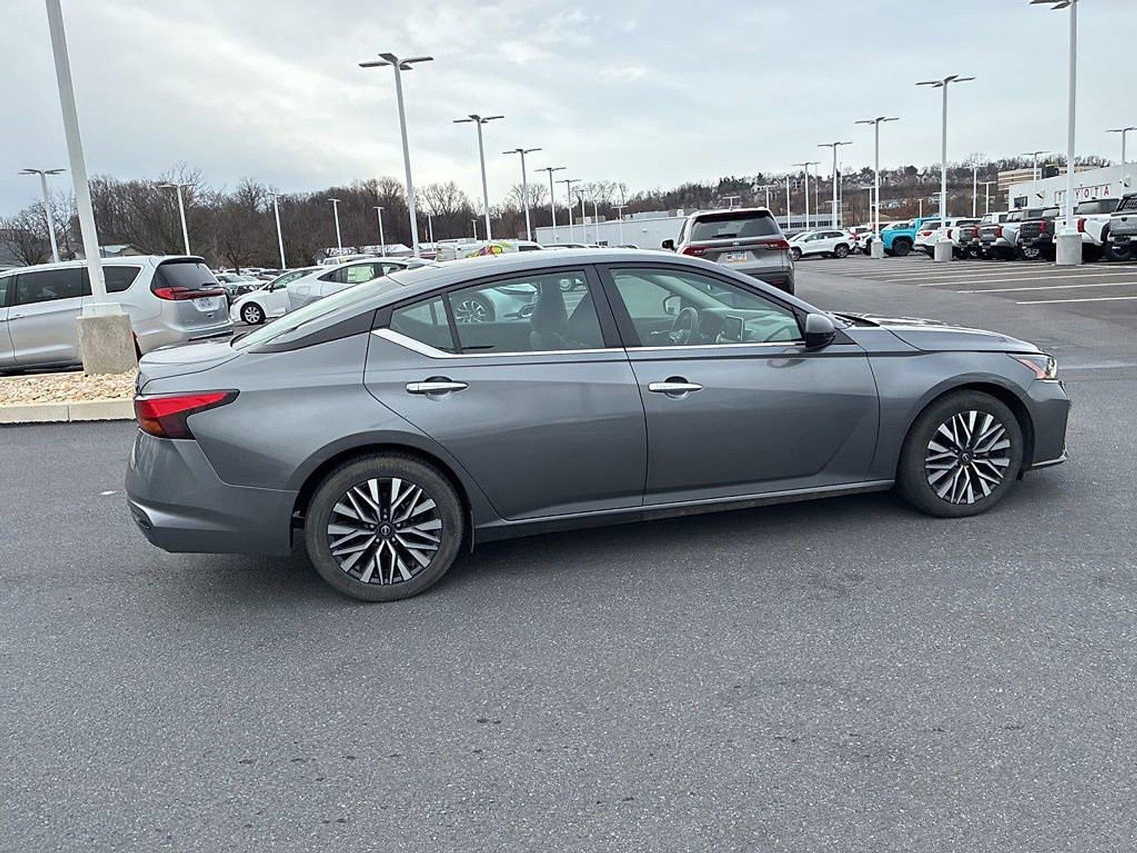 2024 Nissan Altima 2.5 SV Sedan