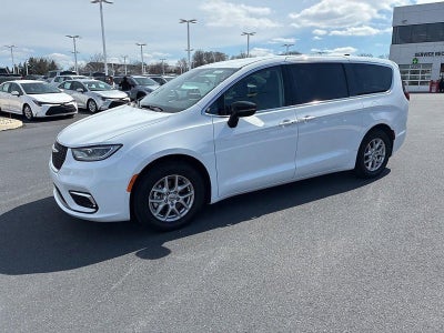 2024 Chrysler Pacifica Touring L FWD
