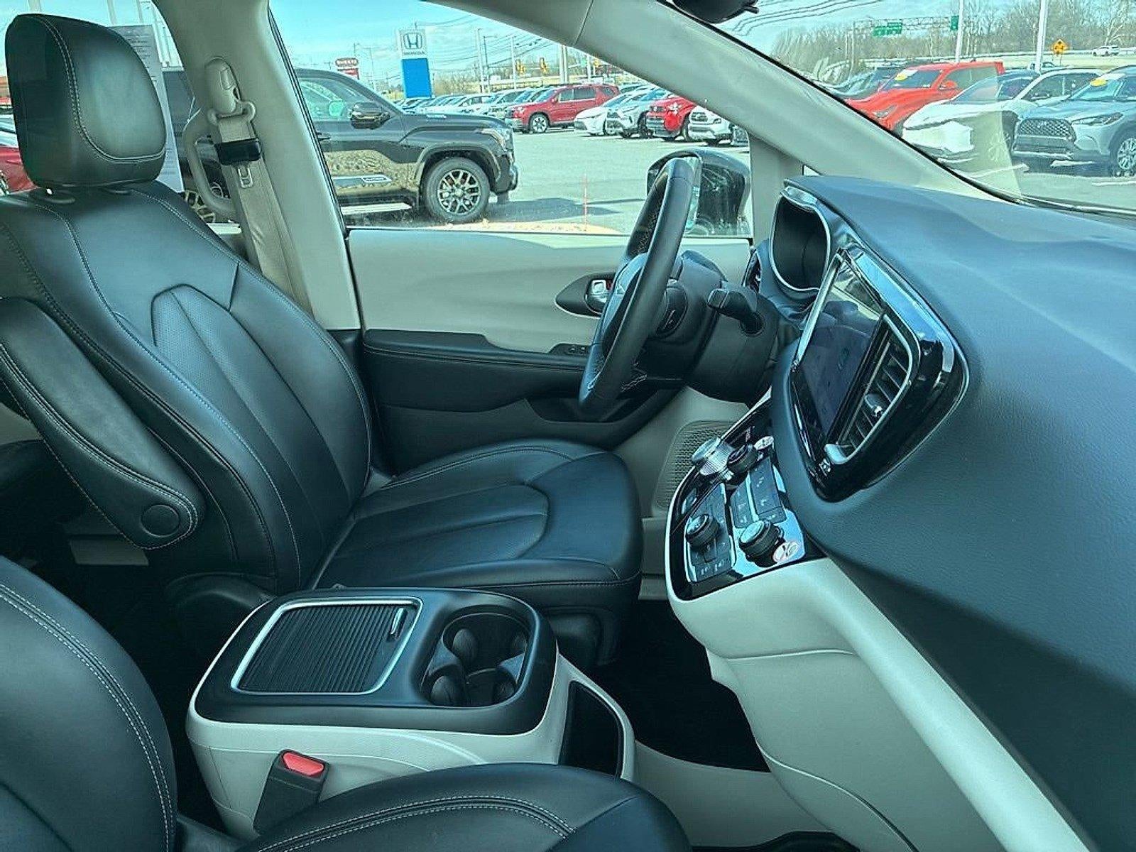 2024 Chrysler Pacifica Touring L FWD