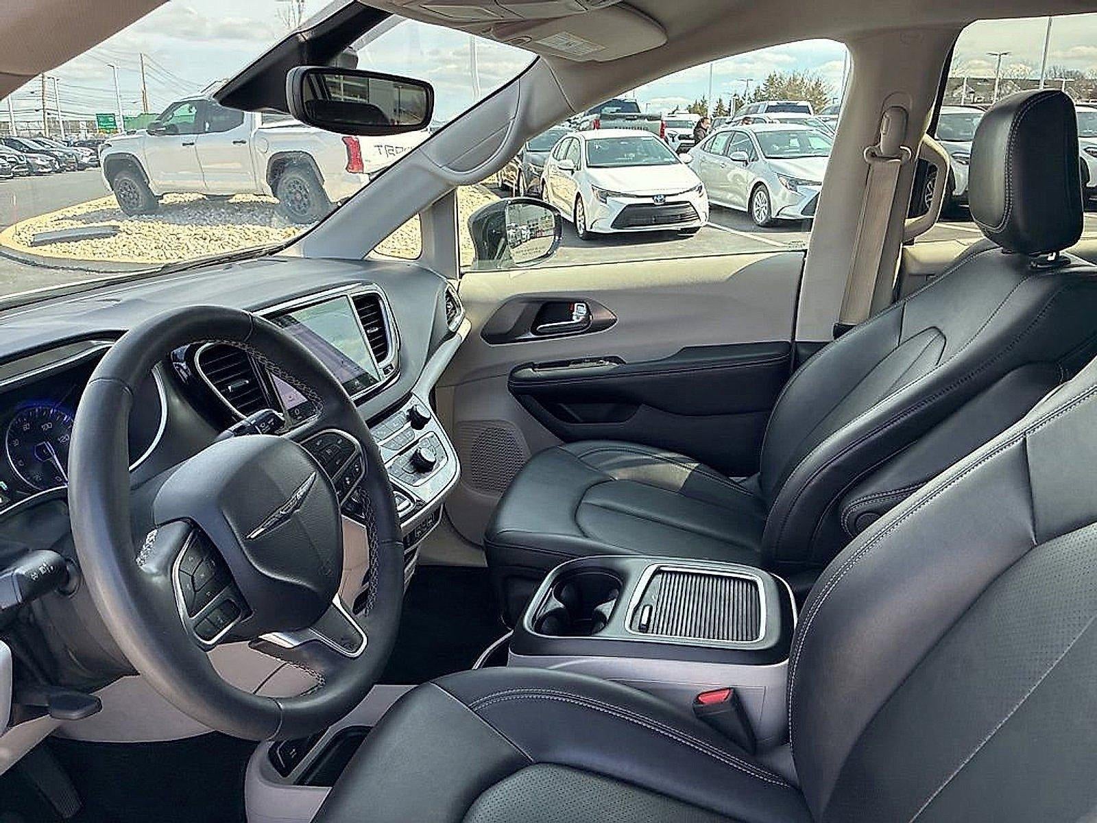 2024 Chrysler Pacifica Touring L FWD