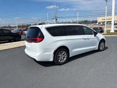 2024 Chrysler Pacifica Touring L FWD