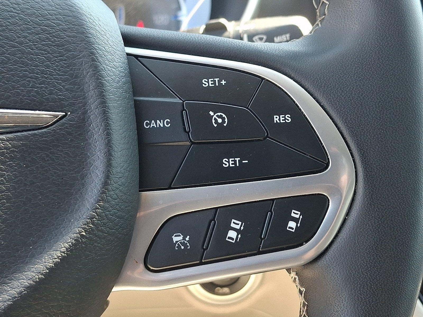 2024 Chrysler Pacifica Touring L FWD