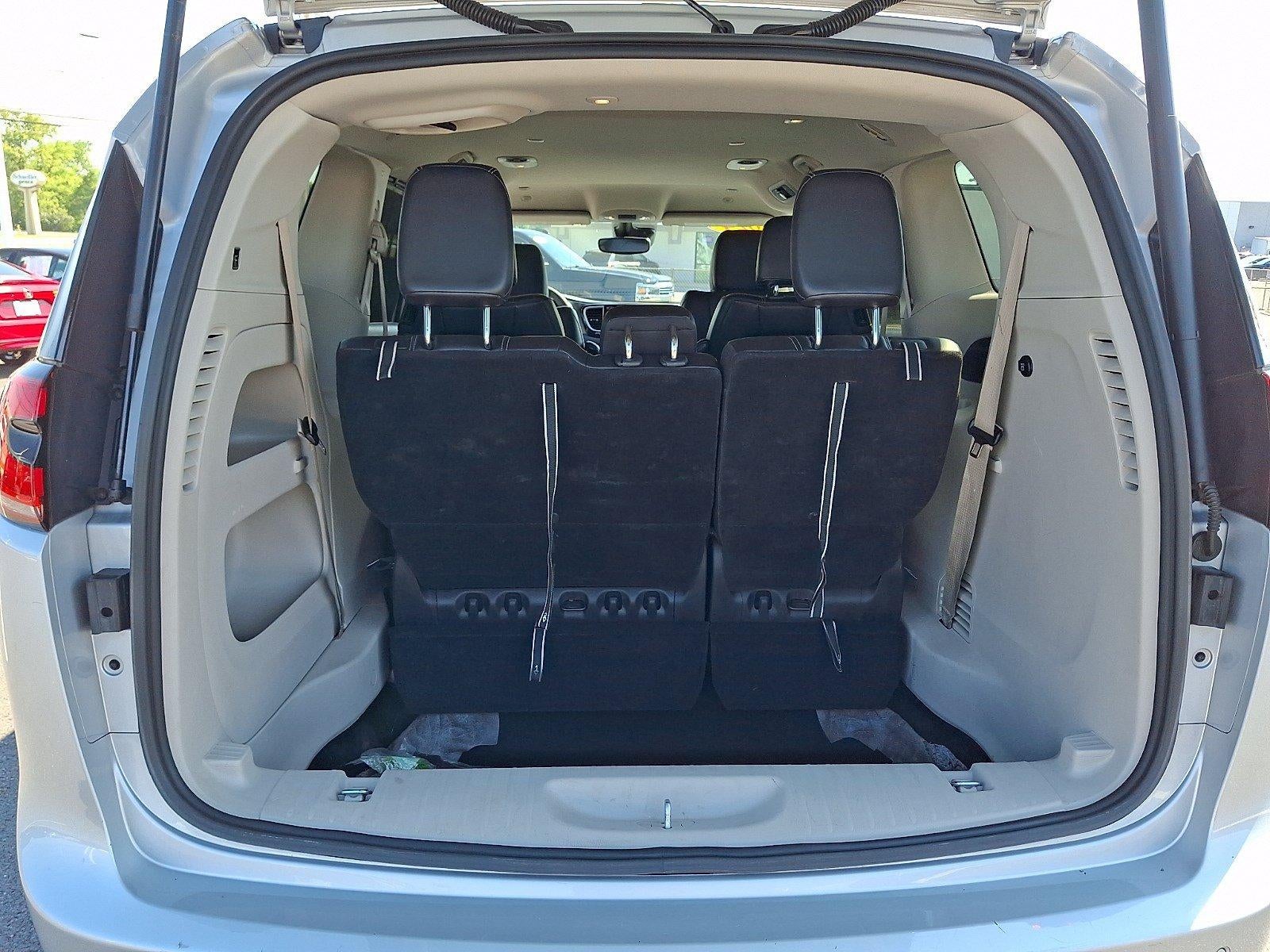 2024 Chrysler Pacifica Touring L FWD