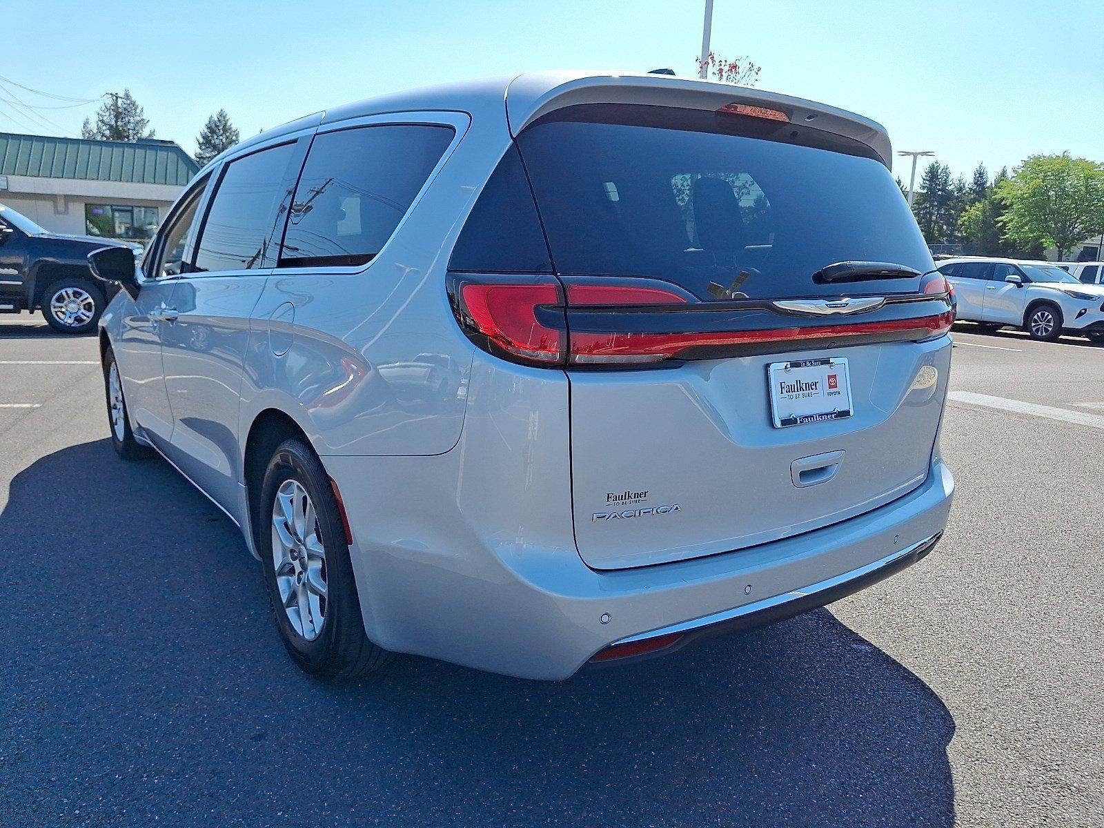 2024 Chrysler Pacifica Touring L FWD