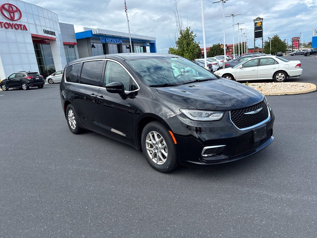 2024 Chrysler Pacifica Touring L