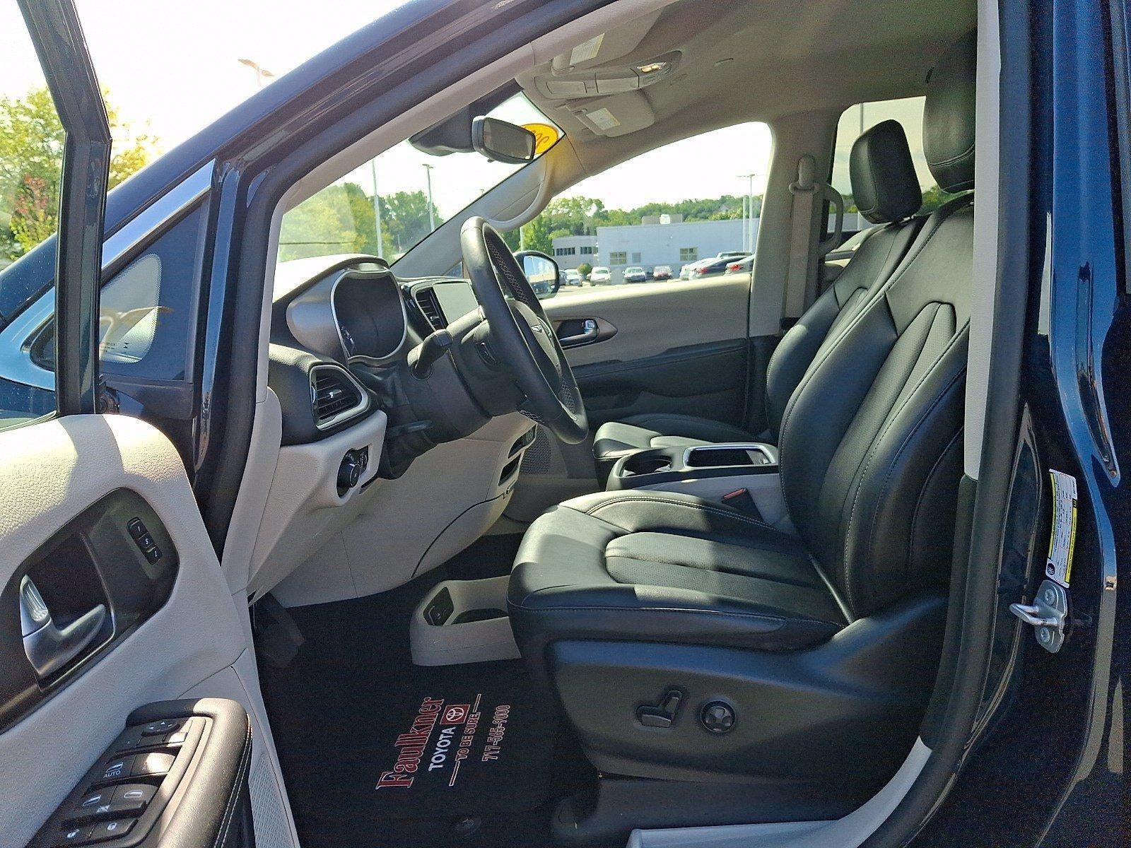 2024 Chrysler Pacifica Touring L FWD