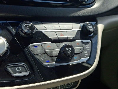 2024 Chrysler Pacifica Touring L FWD
