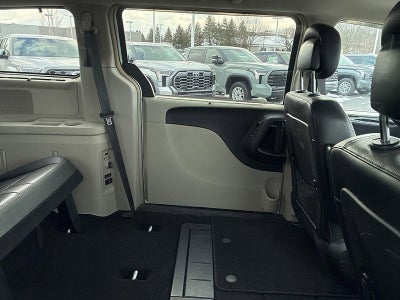 2016 Chrysler Town & Country 4dr Wgn Touring-L Anniversary Edition