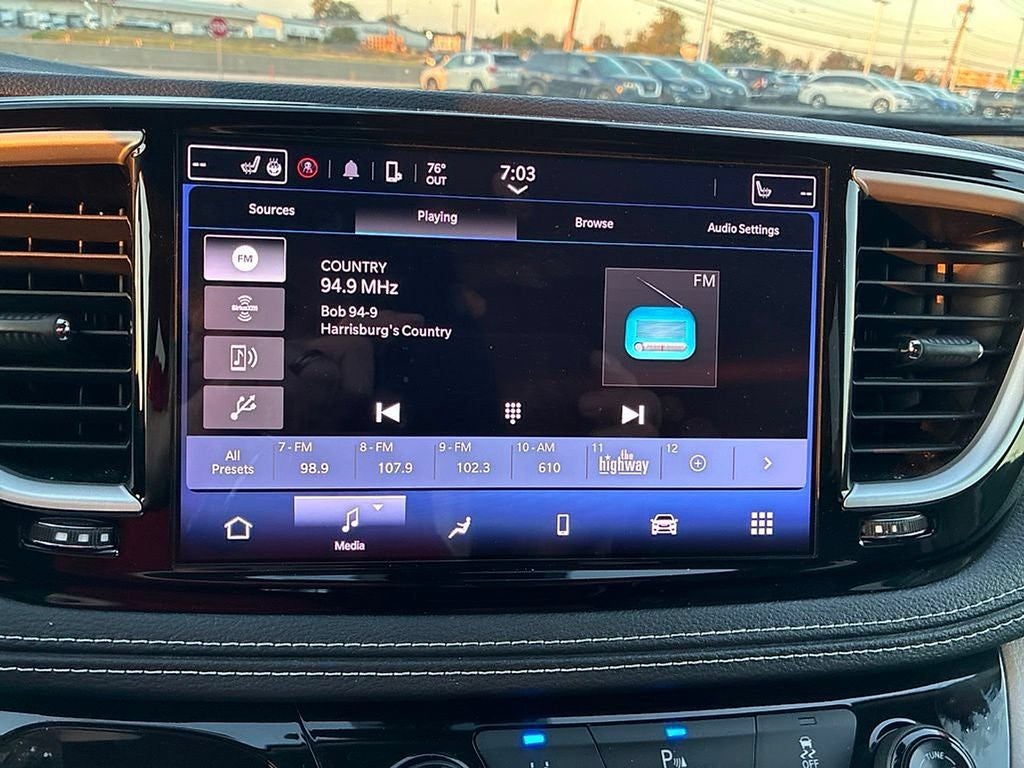 2023 Chrysler Pacifica Hybrid Touring L FWD