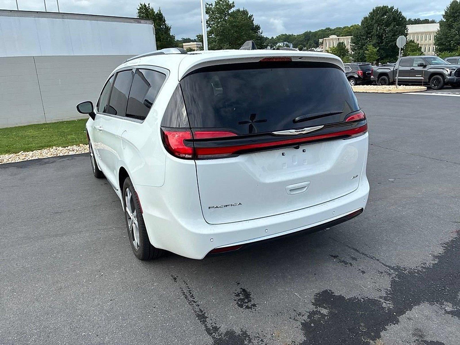 2026 Chrysler Pacifica Pinnacle AWD