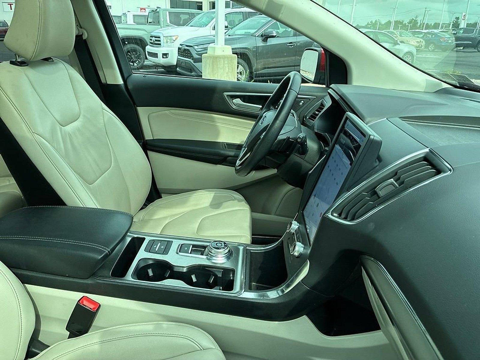 2022 Ford Edge Titanium AWD