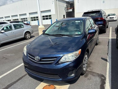 2013 Toyota Corolla 4dr Sdn Auto LE (Natl)