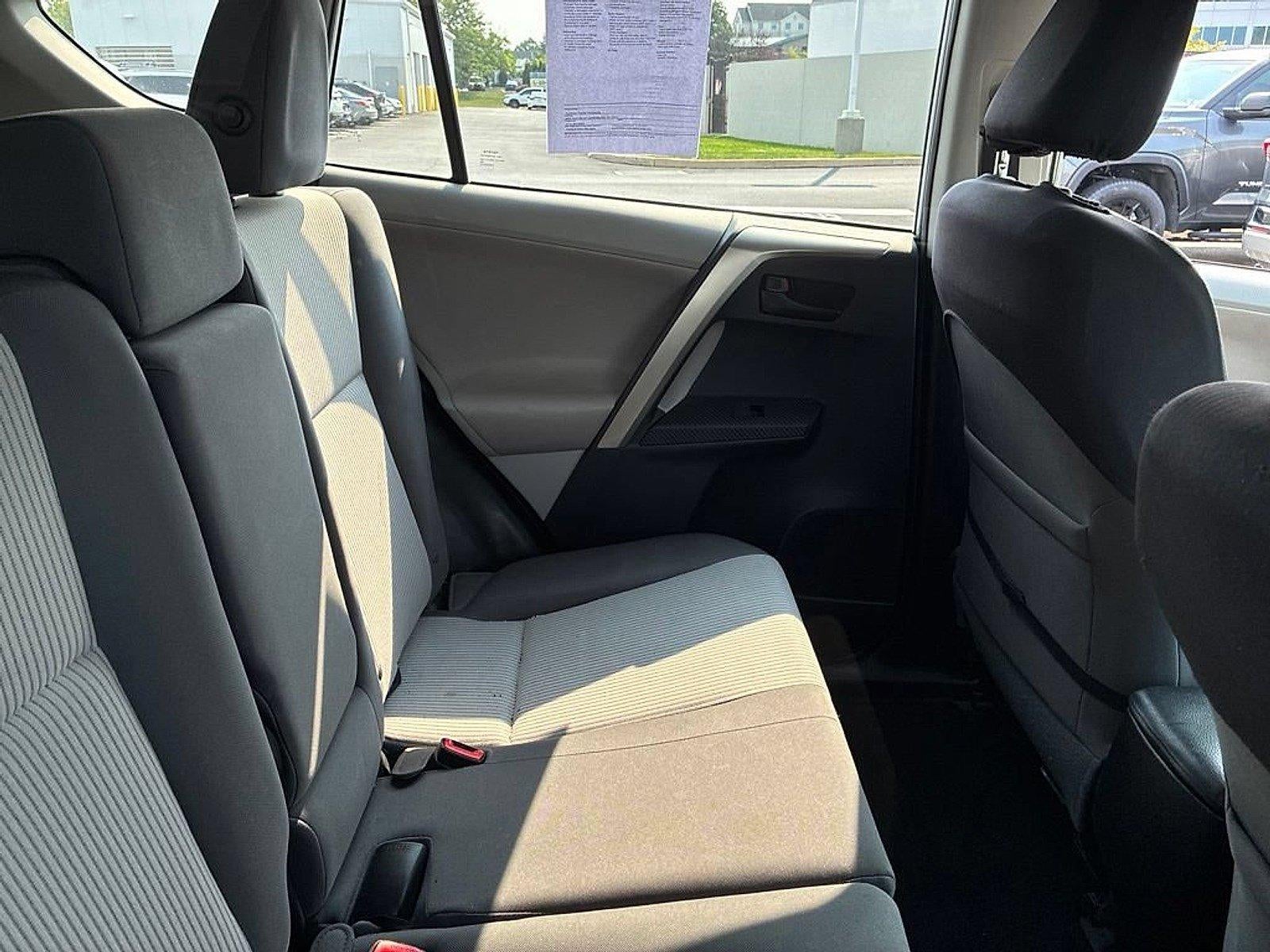 2013 Toyota RAV4 AWD 4dr LE (Natl)