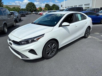 2024 Kia Forte LXS IVT
