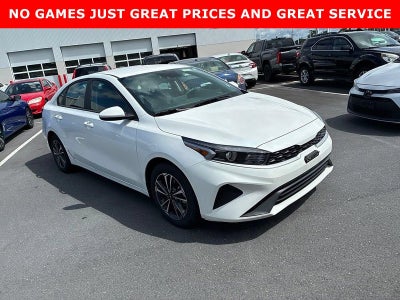 2024 Kia Forte LXS IVT