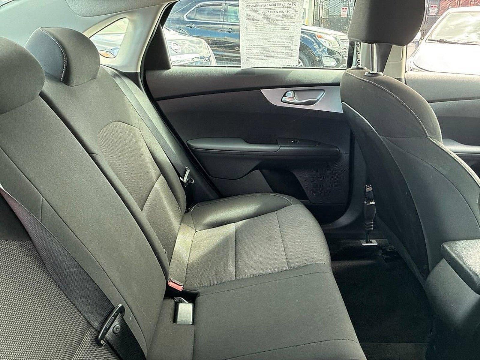 2024 Kia Forte LXS IVT