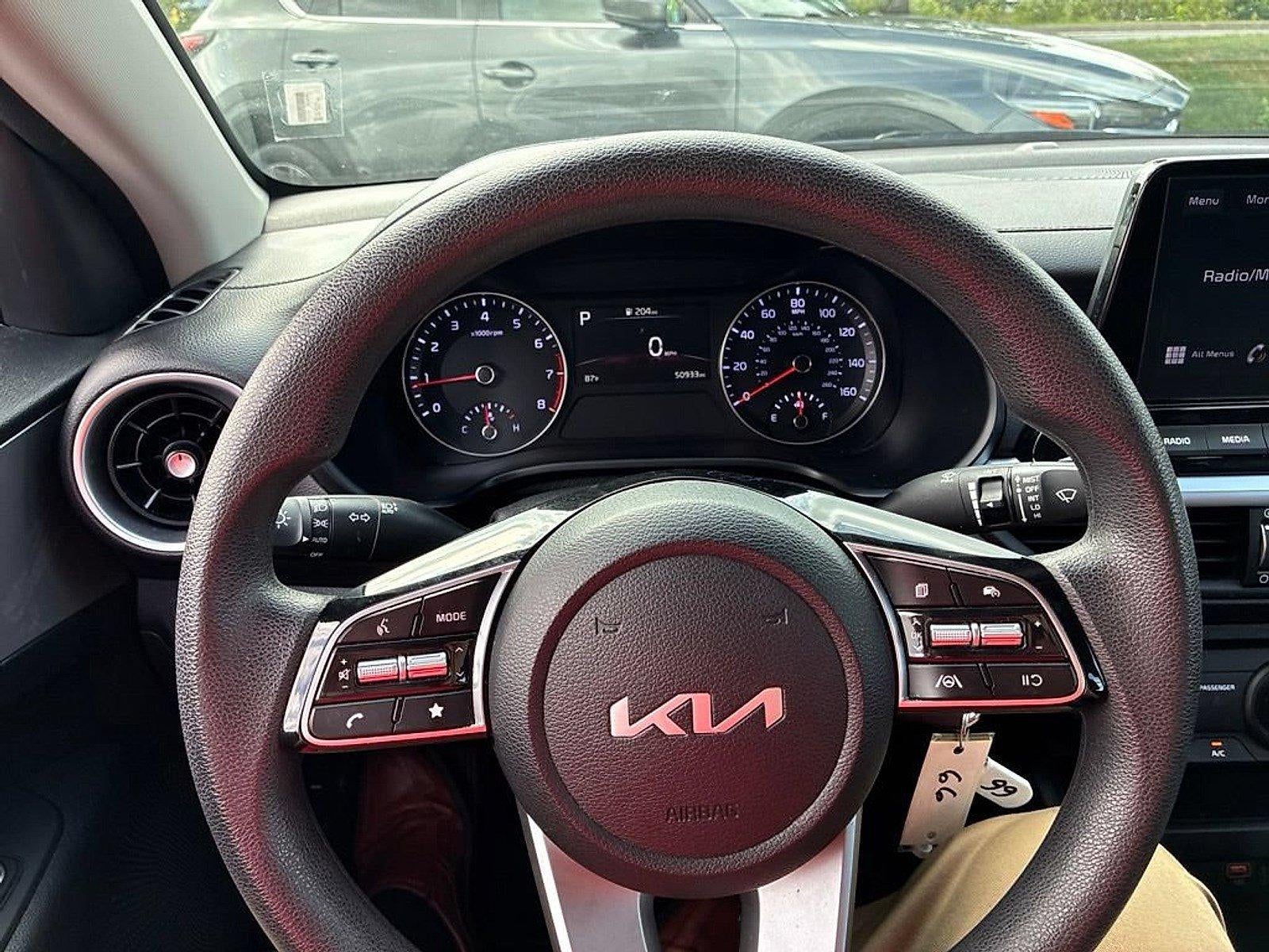 2024 Kia Forte LXS IVT