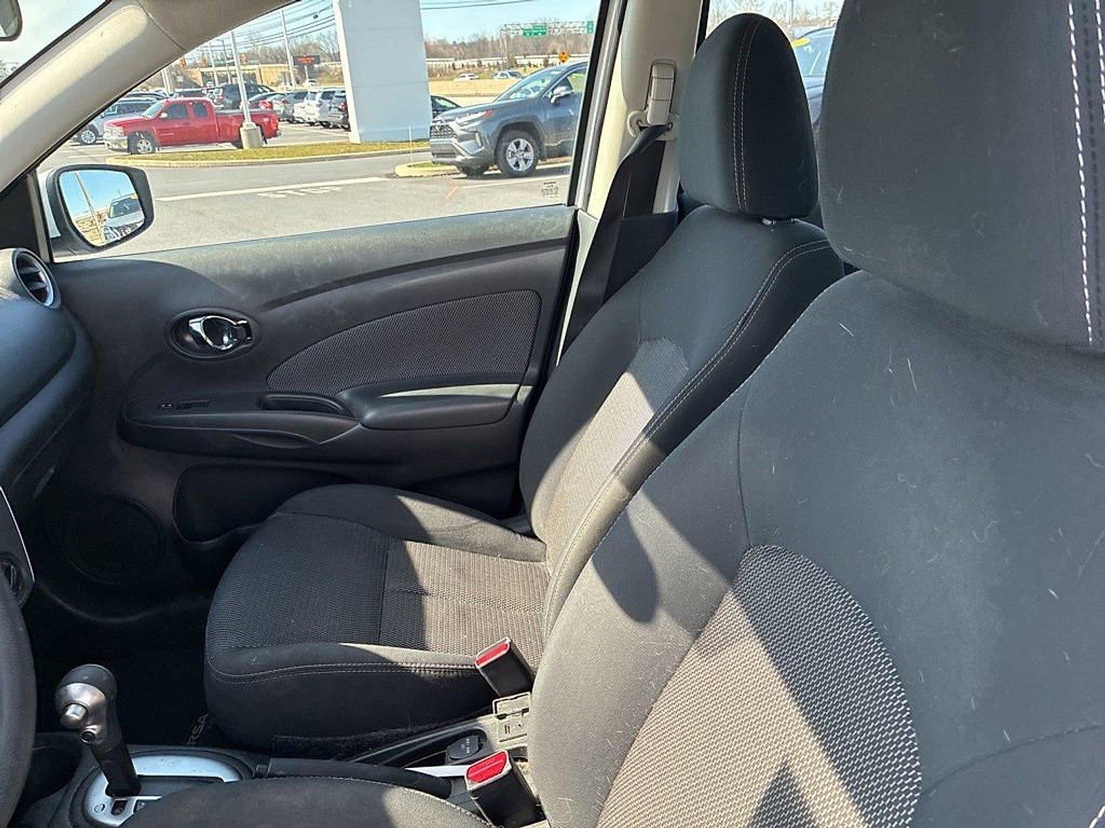 2016 Nissan Versa 4dr Sdn CVT 1.6 SV