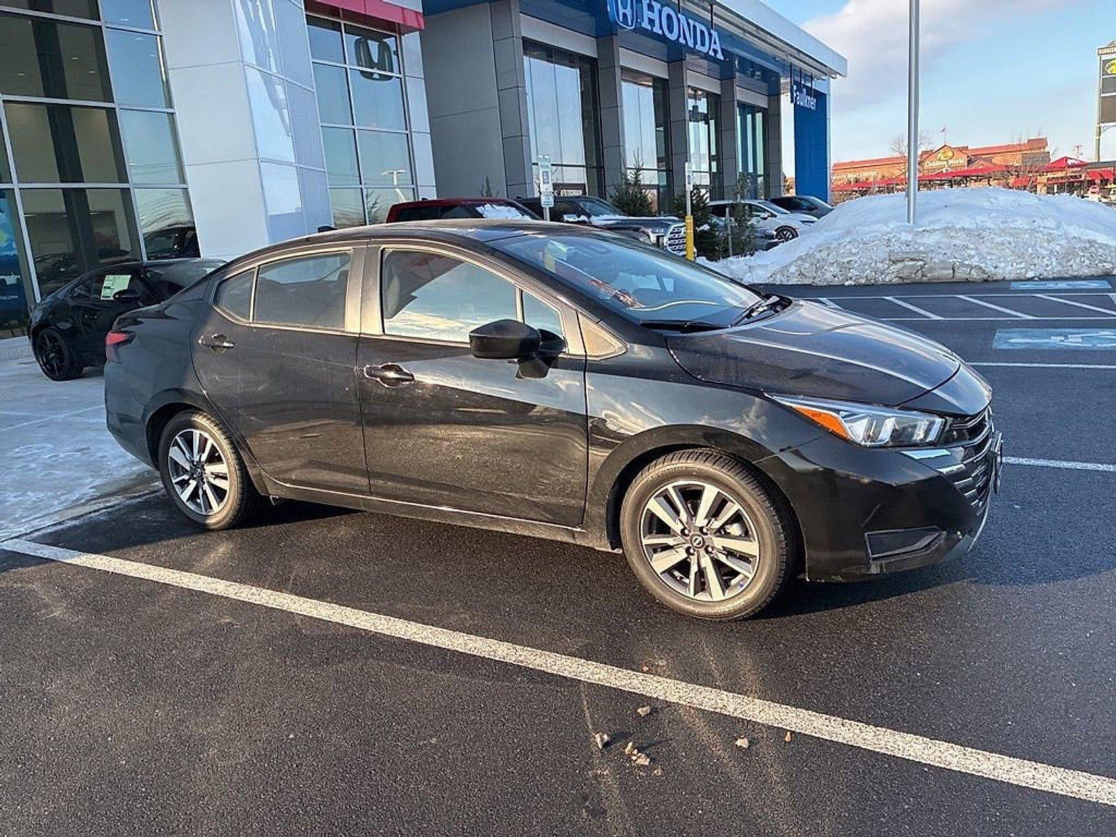 2023 Nissan Versa SV CVT