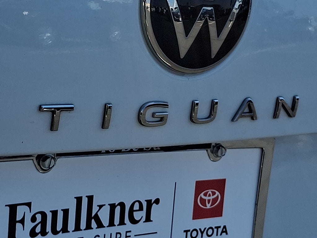 2024 Volkswagen Tiguan 2.0T SE R-Line Black