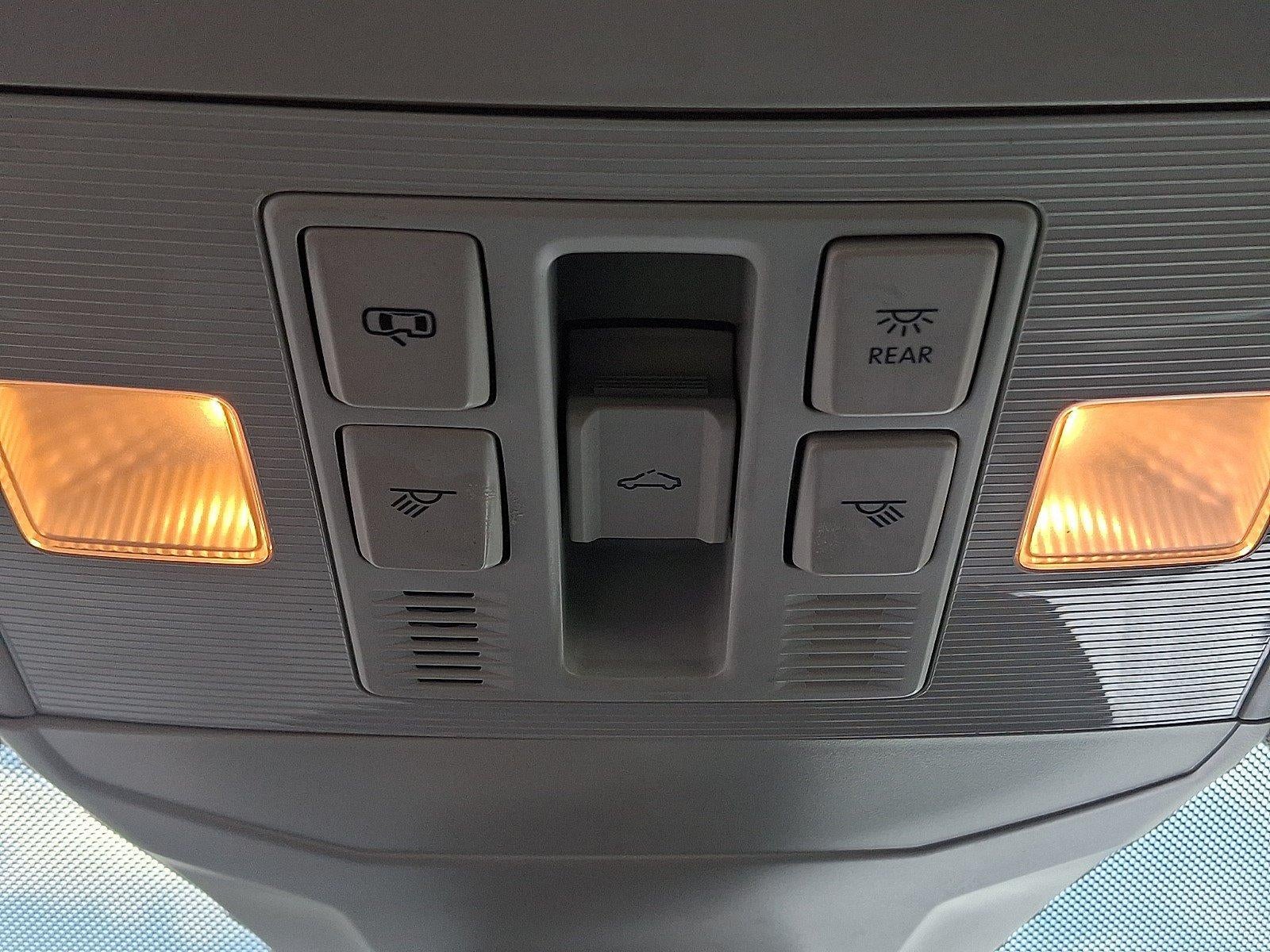 2025 Volkswagen Jetta SE Auto