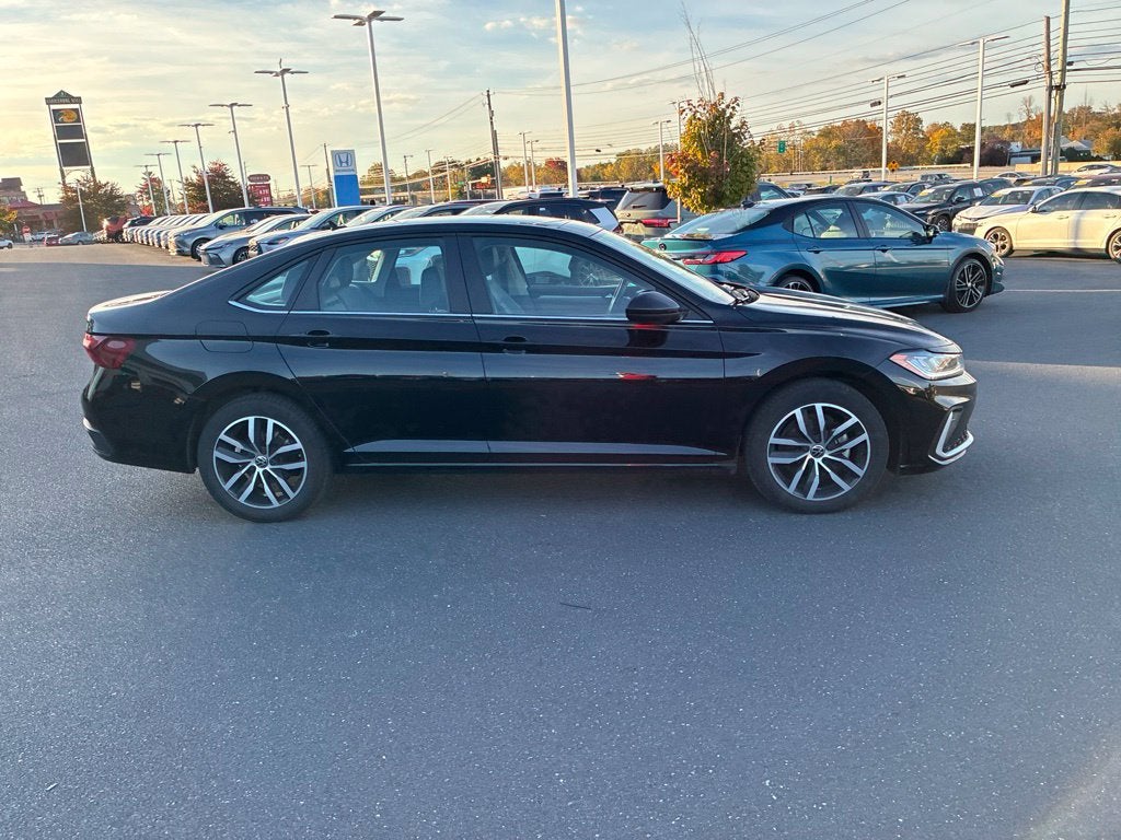 2025 Volkswagen Jetta 1.5T SE