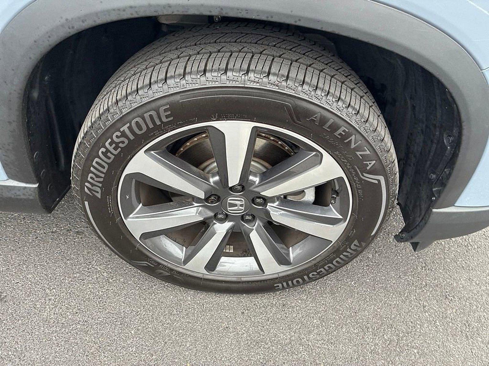 2025 Honda Pilot Touring AWD