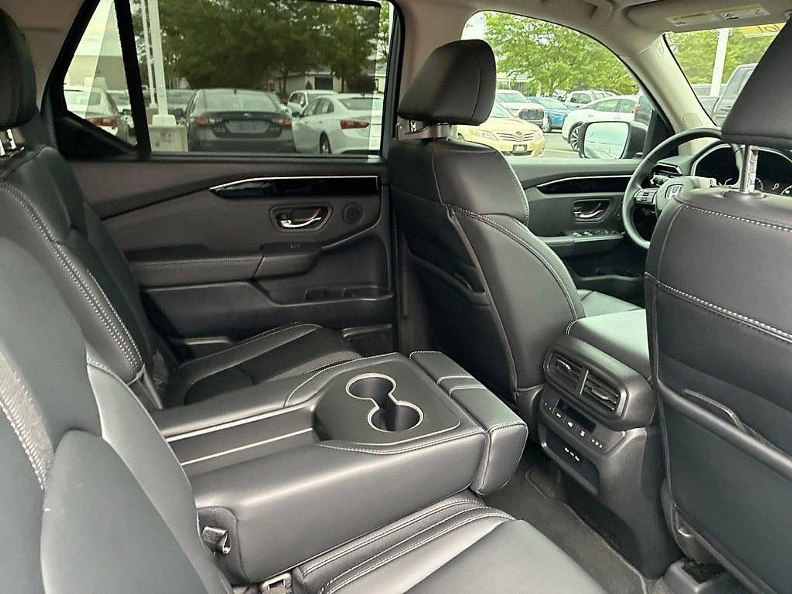2025 Honda Pilot Touring AWD