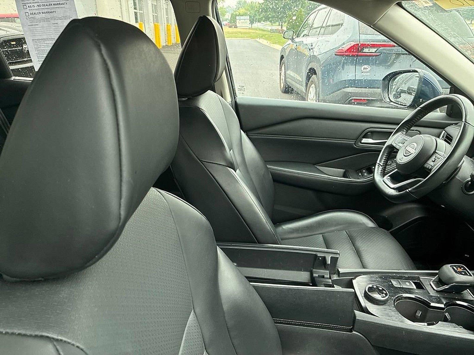 2024 Nissan Rogue AWD SV
