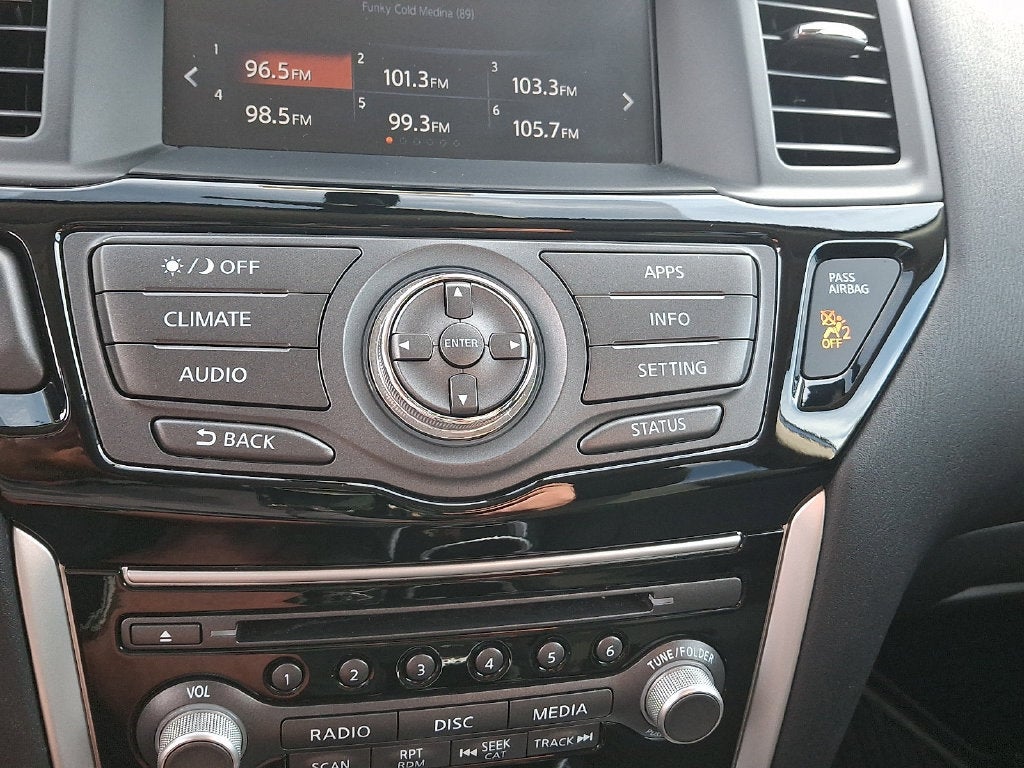 2017 Nissan Pathfinder S