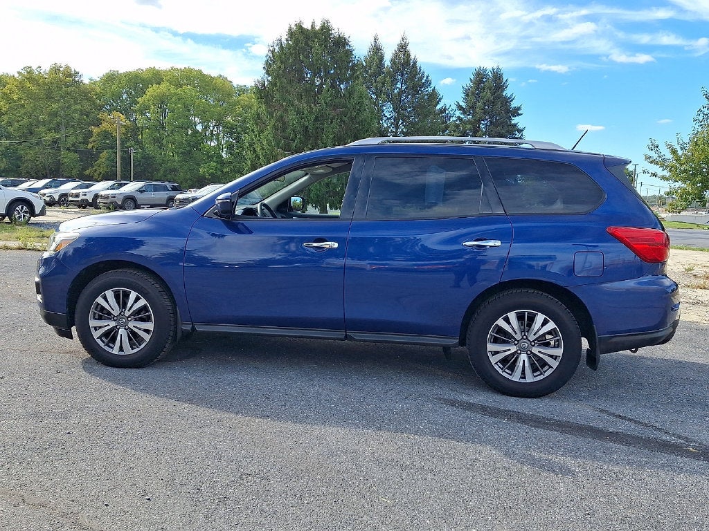 2017 Nissan Pathfinder S