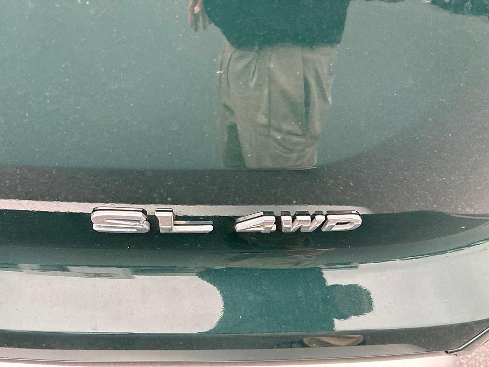 2025 Nissan Pathfinder SL 4WD
