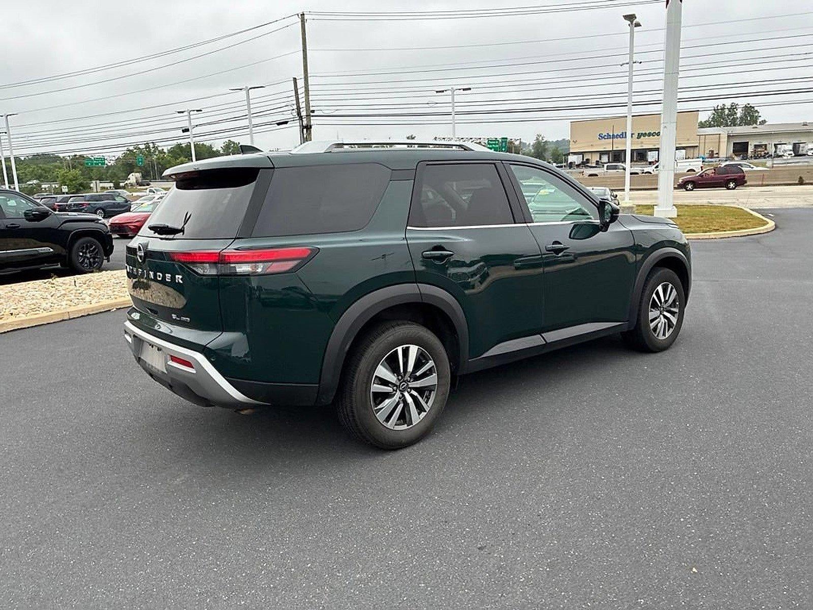 2025 Nissan Pathfinder SL 4WD