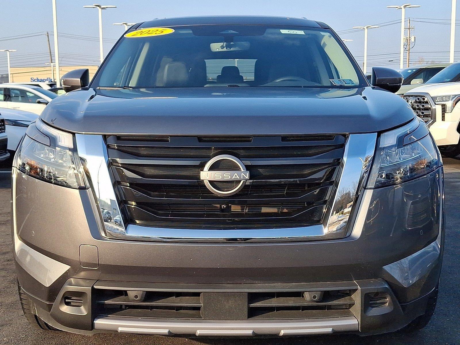 2025 Nissan Pathfinder SL 4WD