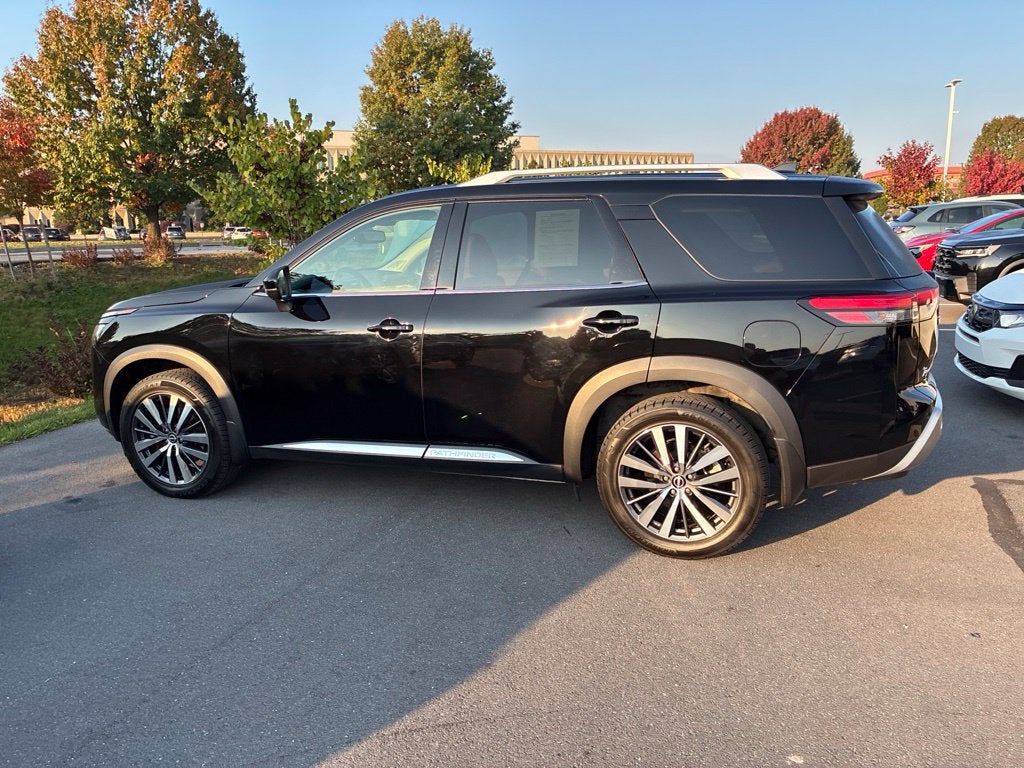 2022 Nissan Pathfinder Platinum