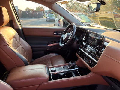 2022 Nissan Pathfinder Platinum