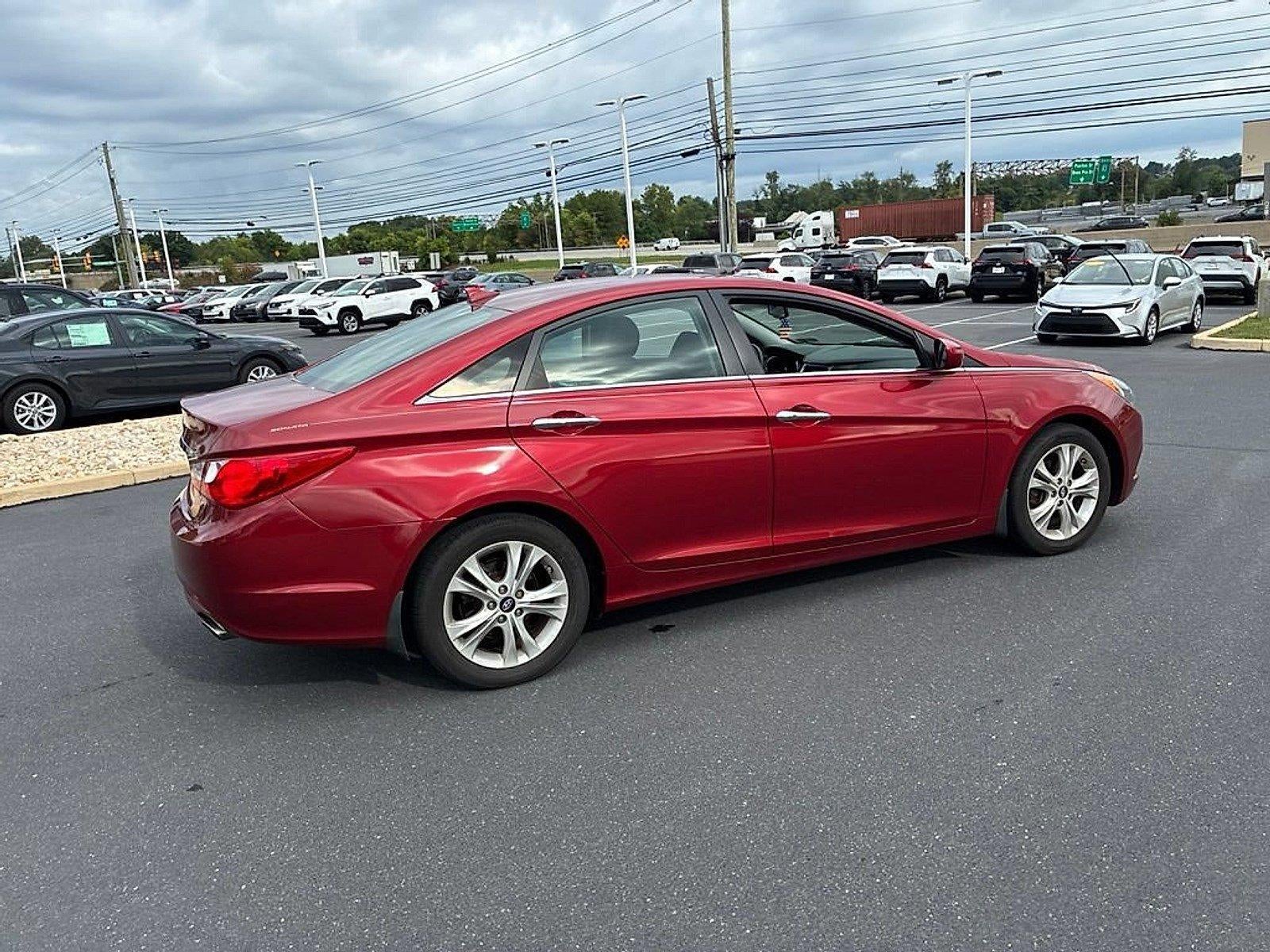 2013 Hyundai SONATA 4dr Sdn 2.4L Auto SE
