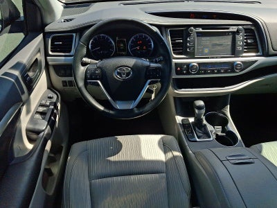 2019 Toyota Highlander LE Plus V6 FWD (SE)